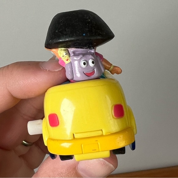 Dora The Explorer Car & Track Set w Accessories Boots Puzzle Vintage Y2K - Picture 11 of 12